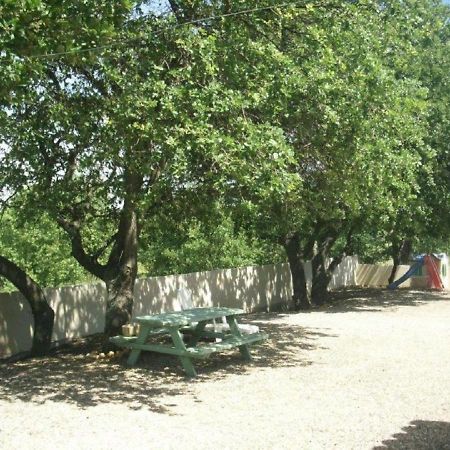 Les Chenes De Da-Li Bed and Breakfast Lezignan-la-Cebe Buitenkant foto